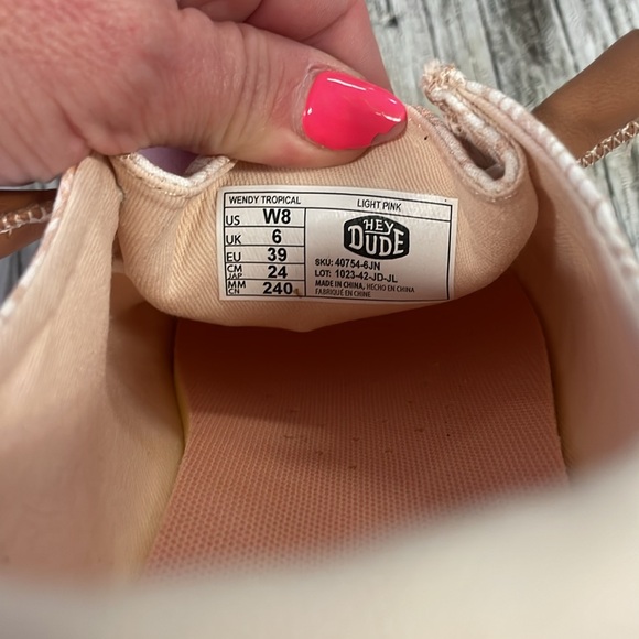 NWOT Hey Dudes size w8 coral & white - Picture 7 of 8